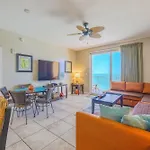 Beachfront Stunning View 100 Ft Long Swimming Pool