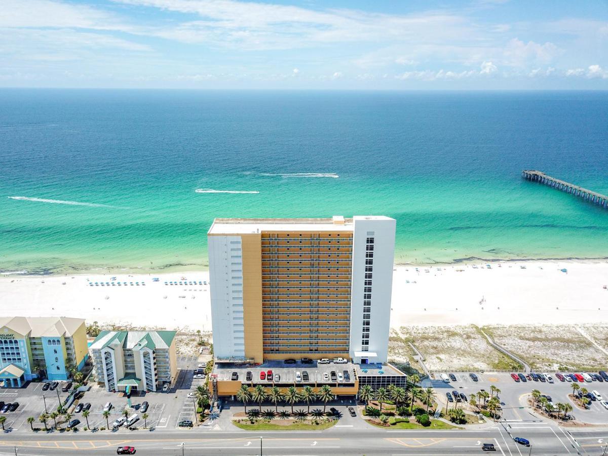 Beachfront Stunning View 100 Ft Long Swimming Pool Apartment *