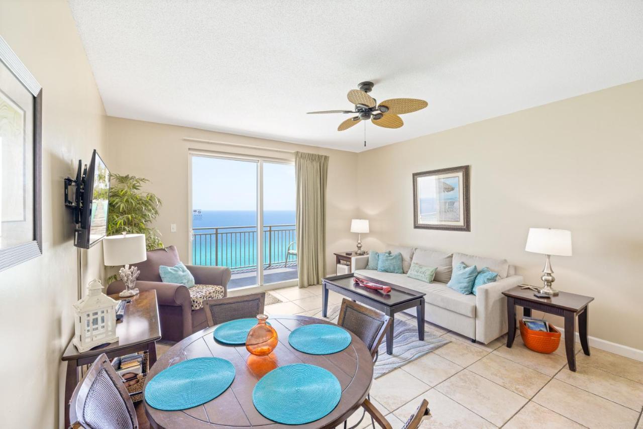 Beachfront Stunning View 100 Ft Long Swimming Pool Apartment *