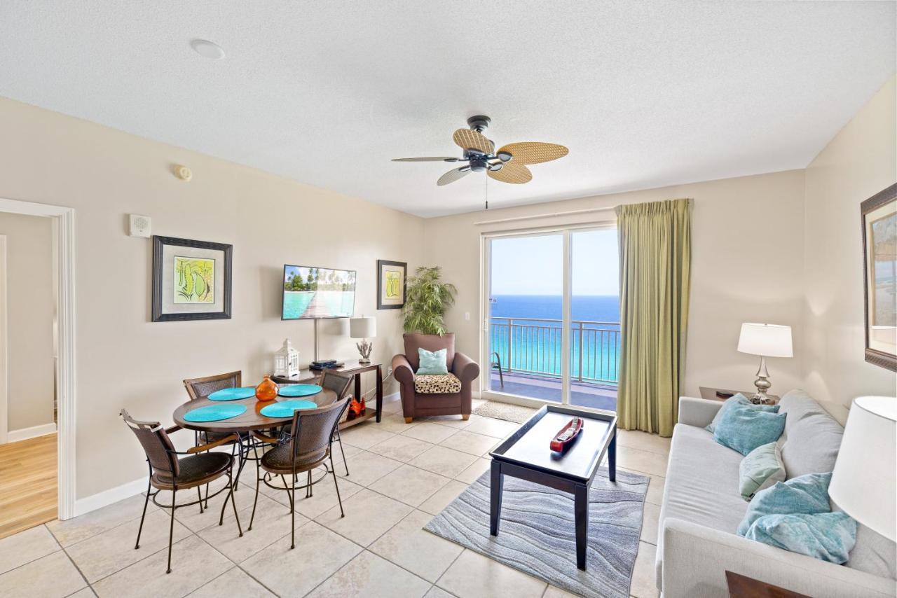 Beachfront Stunning View 100 Ft Long Swimming Pool *