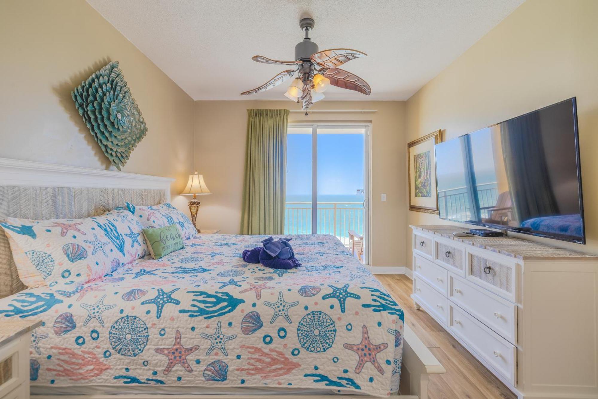 Beachfront Stunning View 100 Ft Long Swimming Pool Apartment Panama City Beach